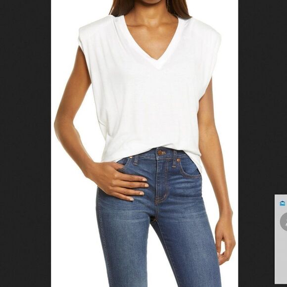 Treasure & Bond Shoulder Pad T-Shirt Size Medium - Picture 1 of 7